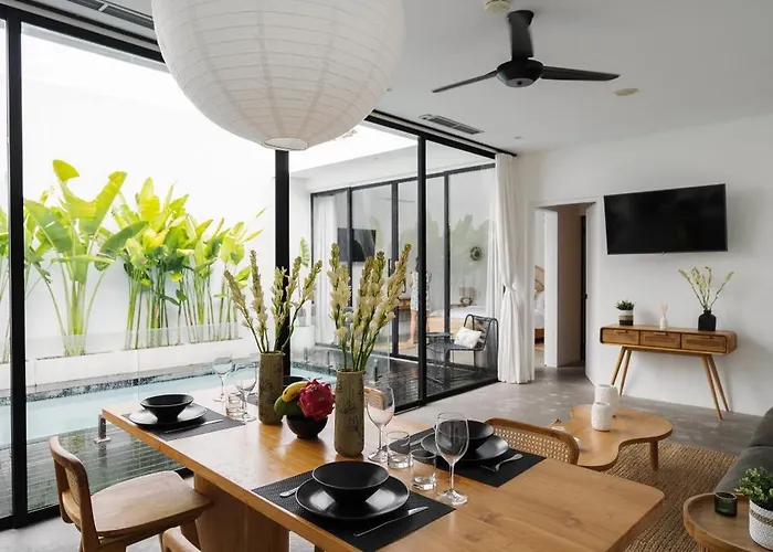 Villa Reif 3, Luxury Poolvilla, 2 Bedrooms, 100m2, Near Canggu, Quiet Location *