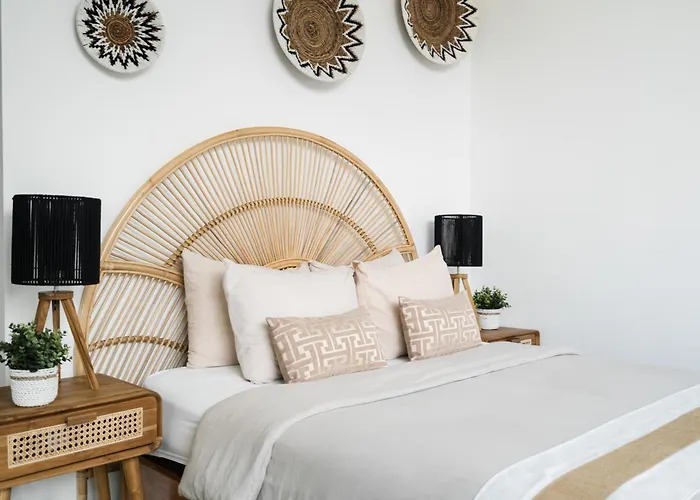 Reif 3, Luxury Poolvilla, 2 Bedrooms, 100m2, Near Canggu, Quiet Location Villa
