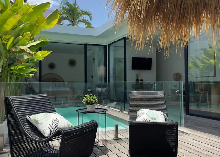 Villa Reif 3, Luxury Poolvilla, 2 Bedrooms, 100m2, Near Canggu, Quiet Location