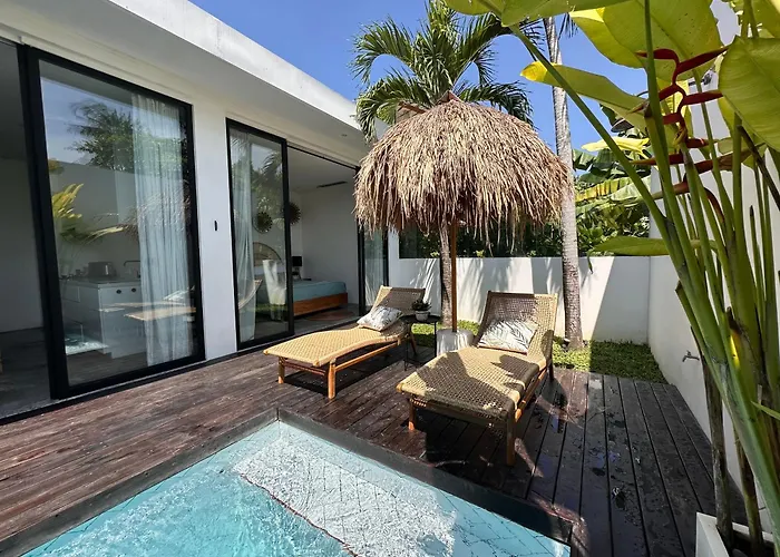 Reif 3, Luxury Poolvilla, 2 Bedrooms, 100m2, Near Canggu, Quiet Location *